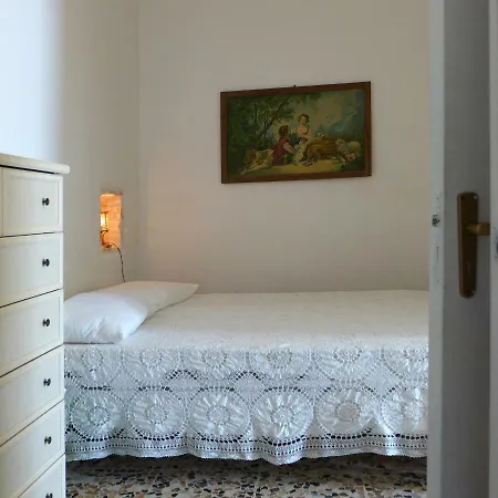 Bellavista Apartment *